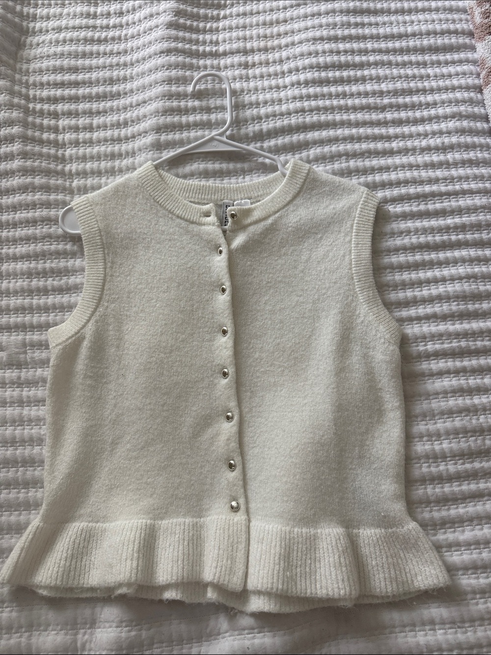 H&M Cream Sleeveless Knit Cardigan with Pearl Buttons